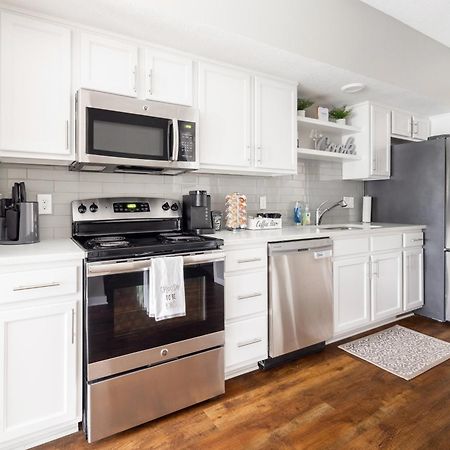Luxury Downtown Townhome Unit 15 Cleveland Exteriör bild